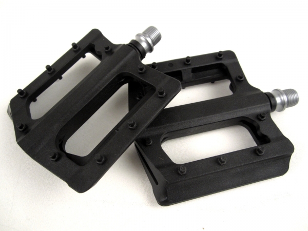 BLB flatliner roar Pedale